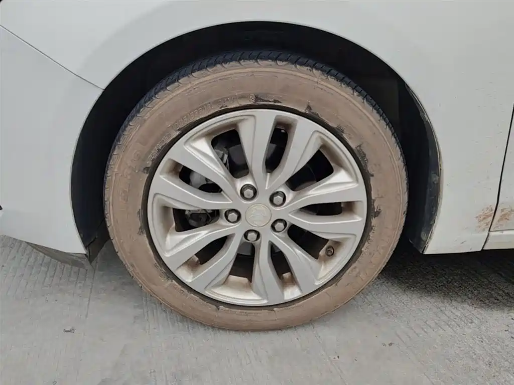 Buick Excelle 2019 15T DCT Connected Elite Type China VI фото 23