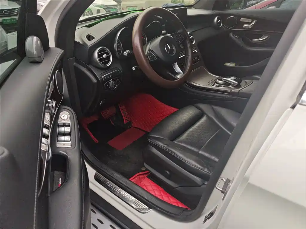 Mercedes-Benz GLC 2019 GLC 260 4MATIC Luxury фото 11