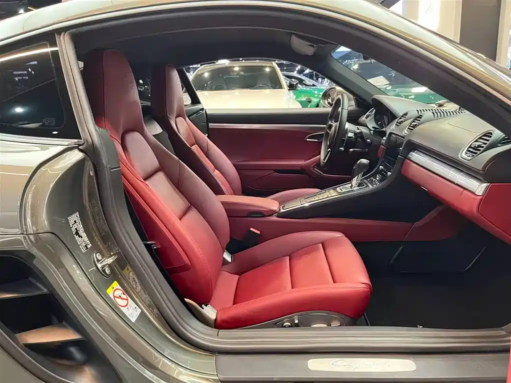 Porsche 718 2022 Cayman 2.0T фото 12