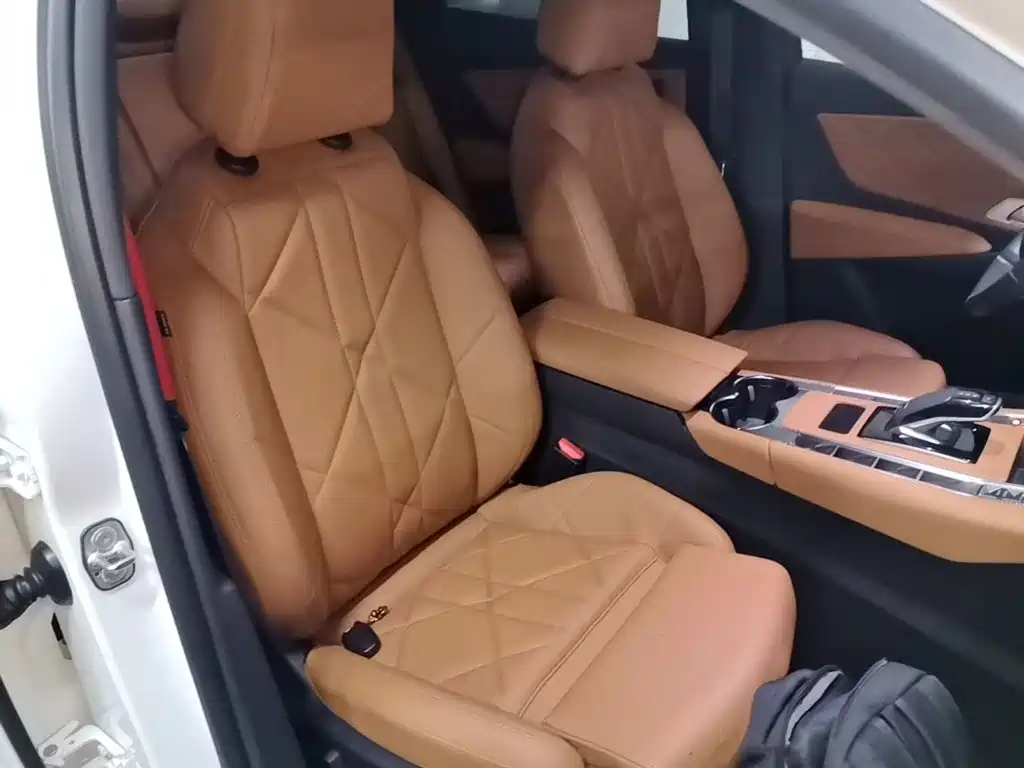 DS 7 2019 2018 45THP Rivoli Pioneer Edition