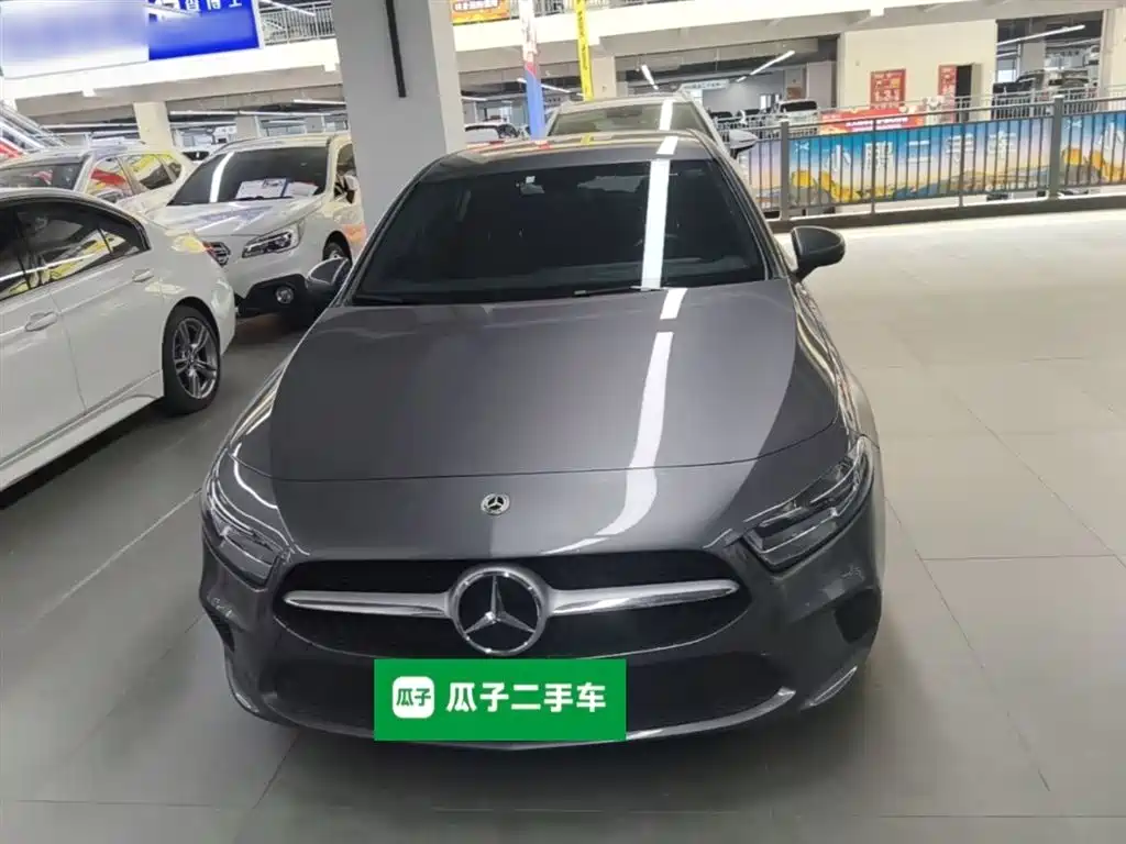 Mercedes-Benz A-Class (Import) 2021 A 180 фото 3