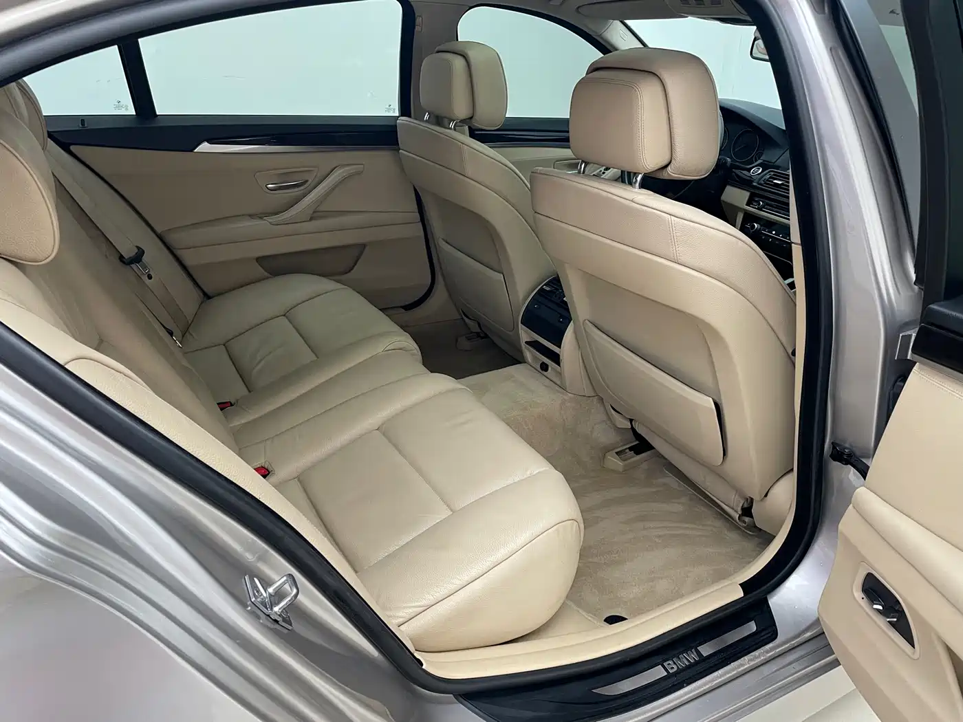 BMW 5 Series 2012 523Li Luxury фото 20