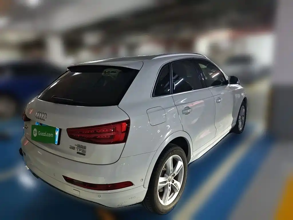 Audi Q3 2016 35 TFSI quattro All-Wheel Drive Fashion Edition фото 4