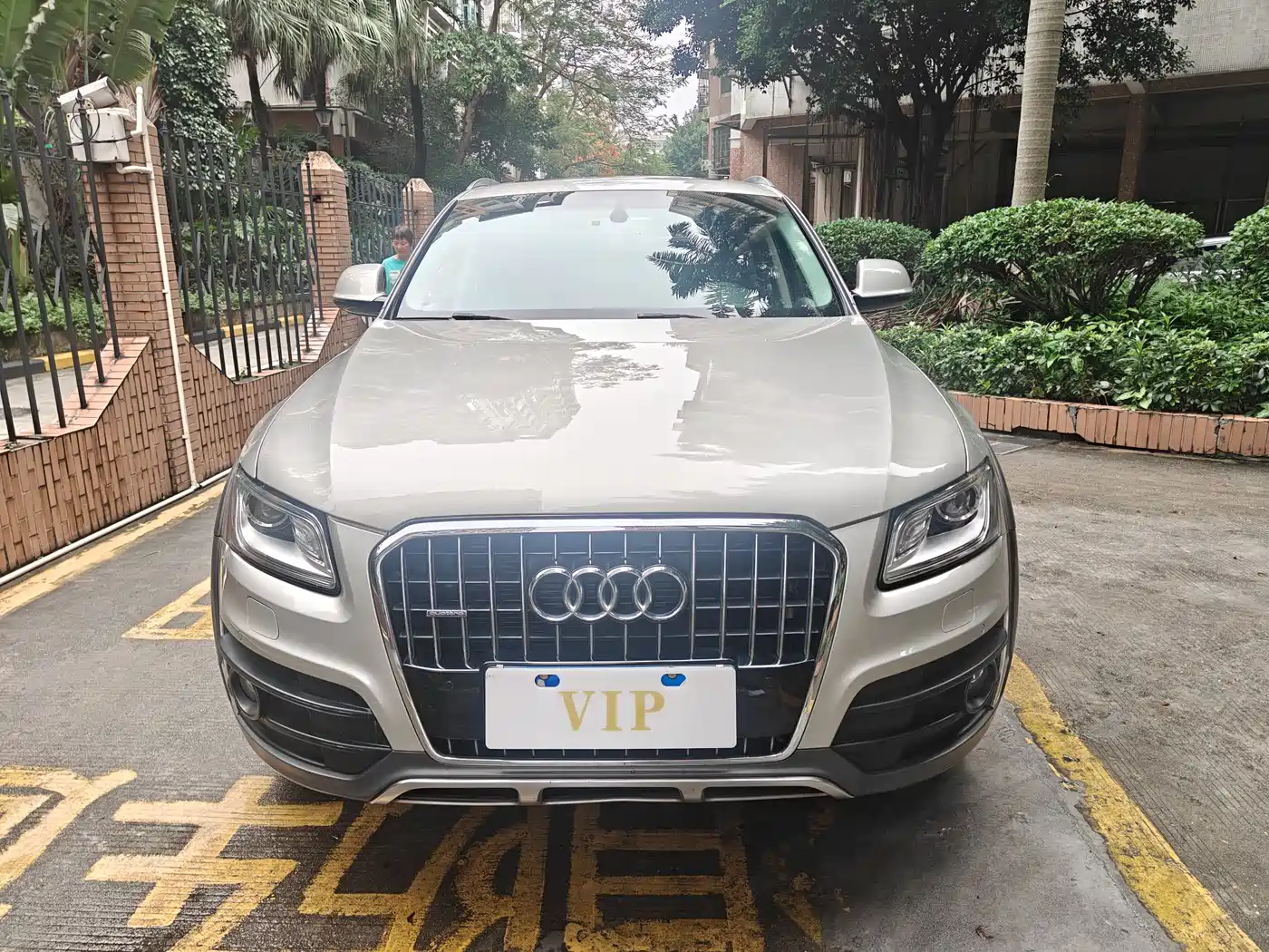 Audi Q5 2017 Plus 40 TFSI Technology фото 2