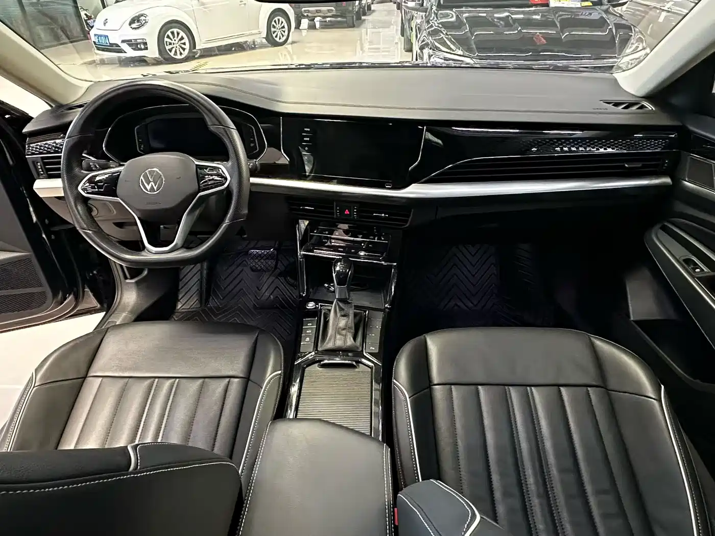 Volkswagen Passat 2022 330TSI Starlight Elite Edition фото 9