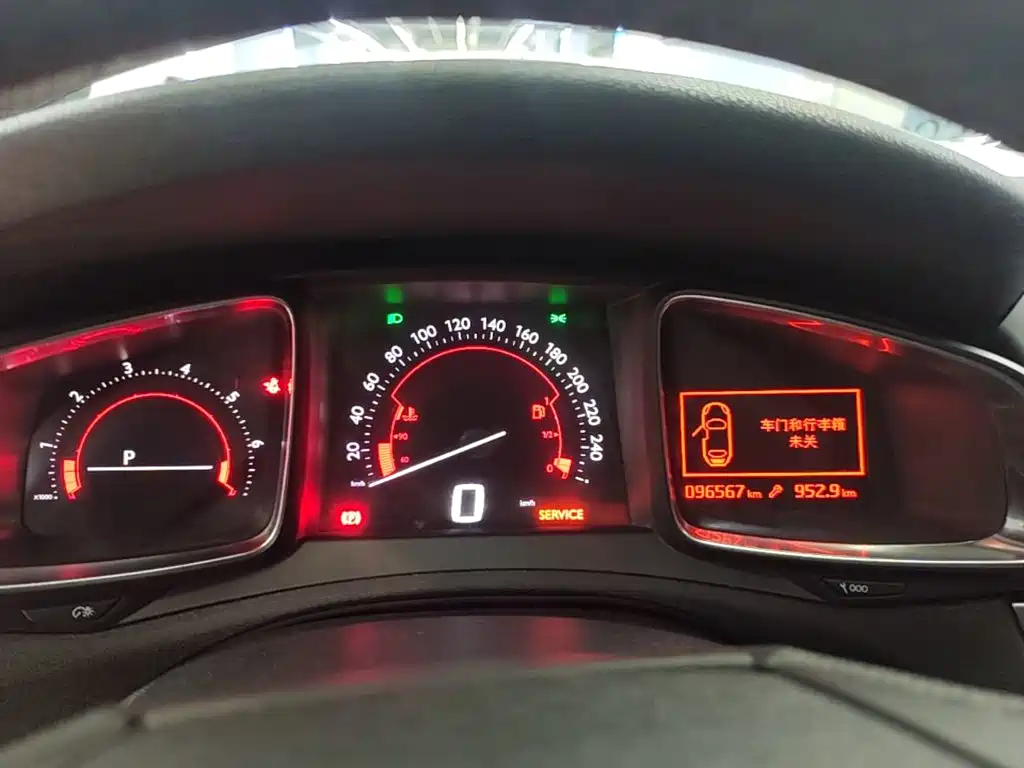 DS 6 2015 2016 1.6T Elegance THP160
