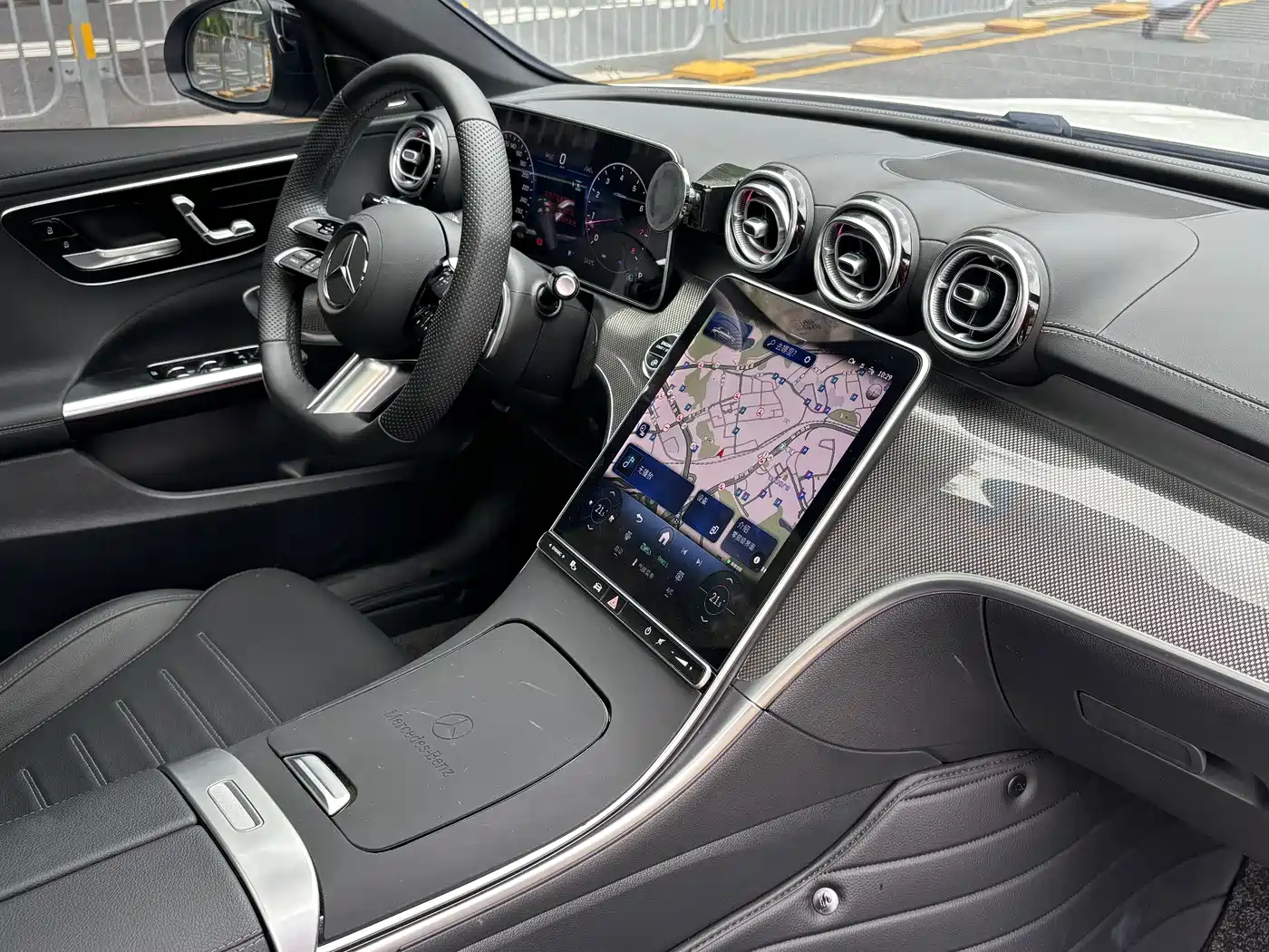 Mercedes-Benz C-Class 2025 C 260 L Night Sport Edition фото 7