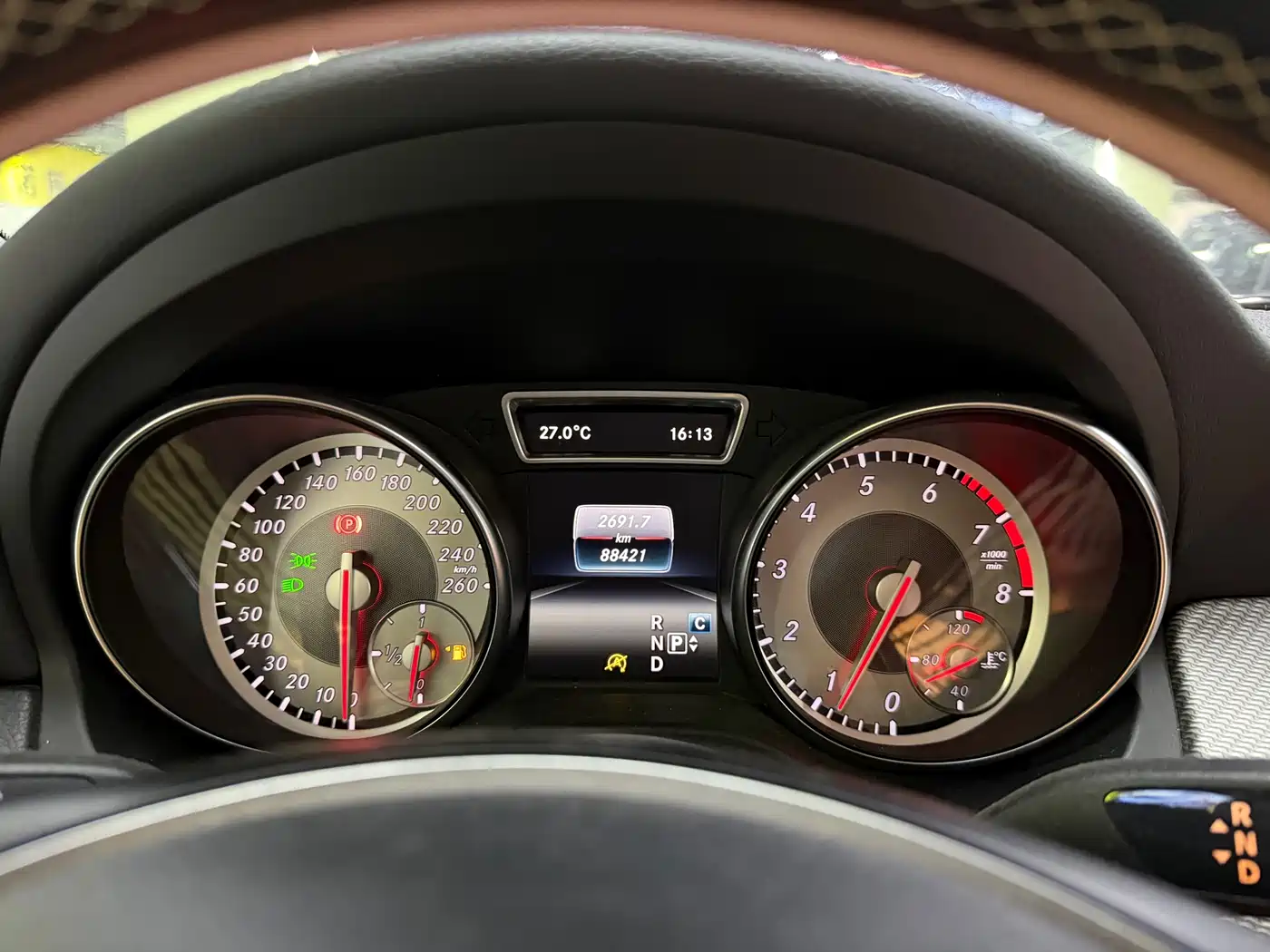 Mercedes-Benz GLA 2016 GLA 220 4MATIC Fashion фото 13