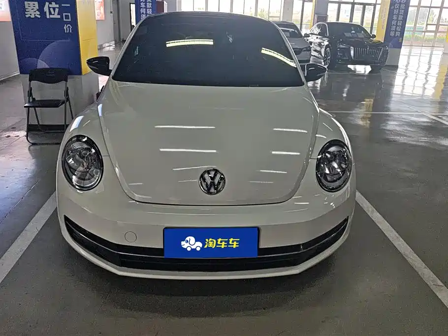 Volkswagen Beetle 2013 1.4TSI Fashion Edition фото 2
