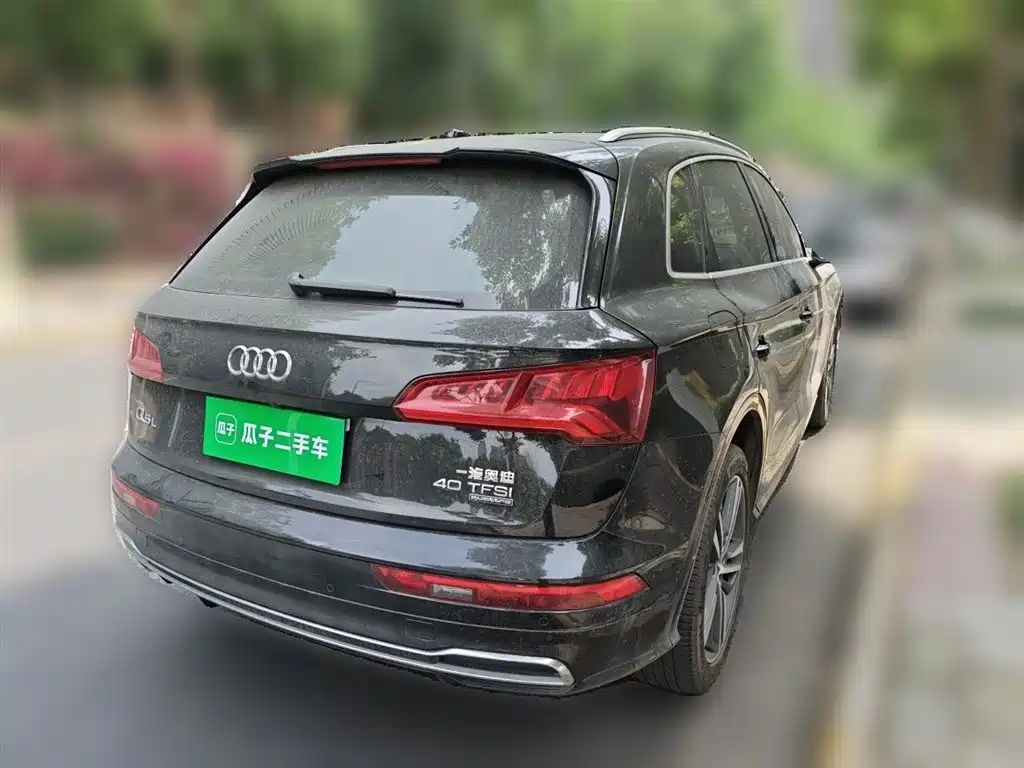 Audi Q5L 2020 Facelift 40 TFSI Honor Fashion фото 4