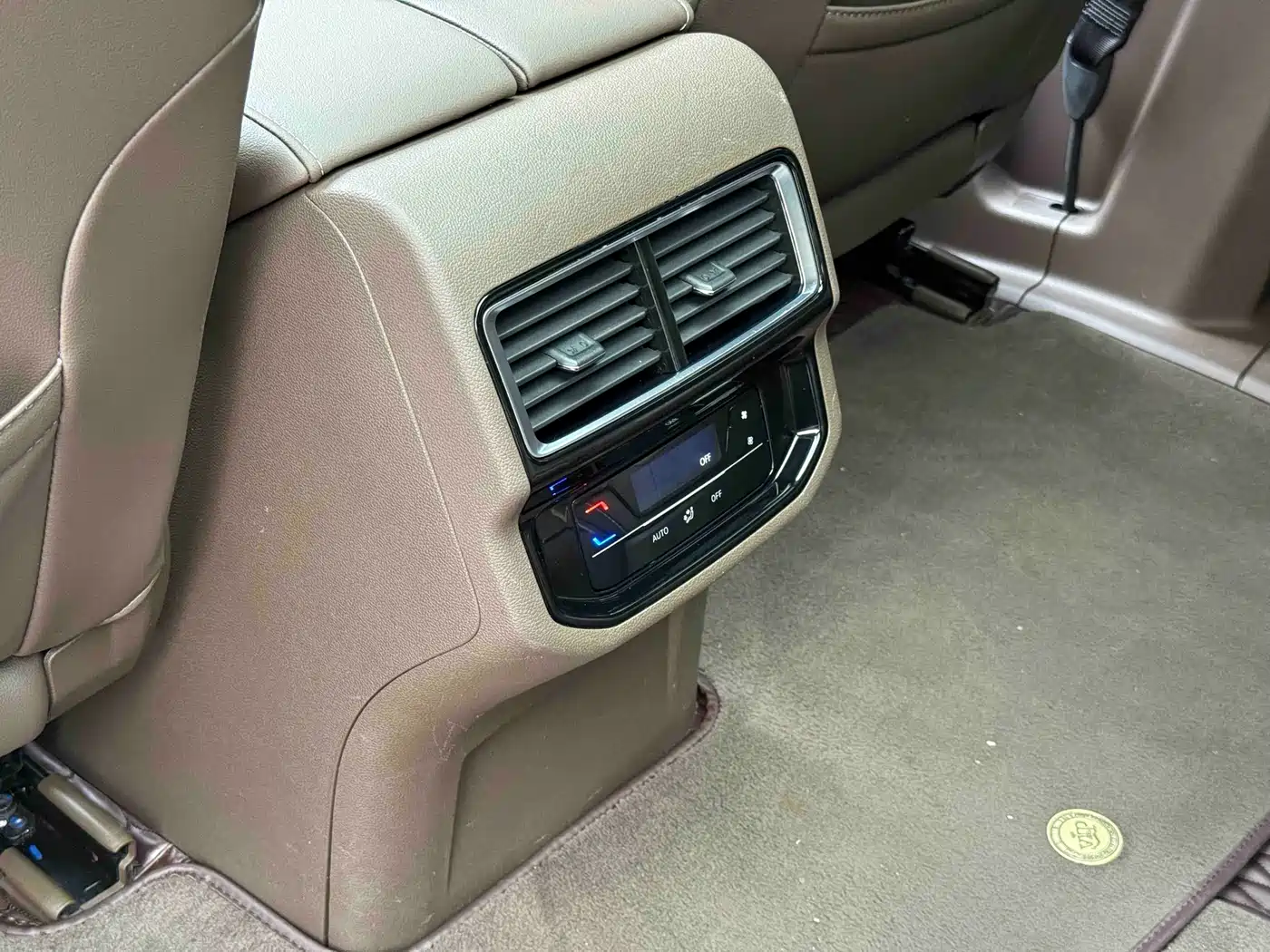 Volkswagen Viloran 2023 330TSI Luxury Edition фото 23