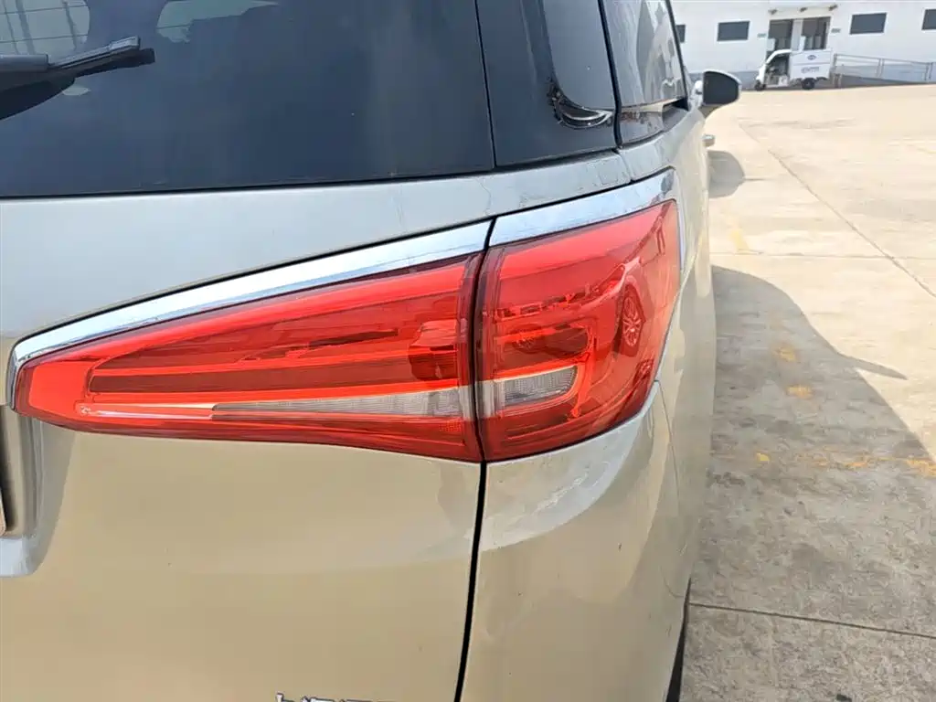 Buick GL8 2017 ES 28T Flagship China V фото 24