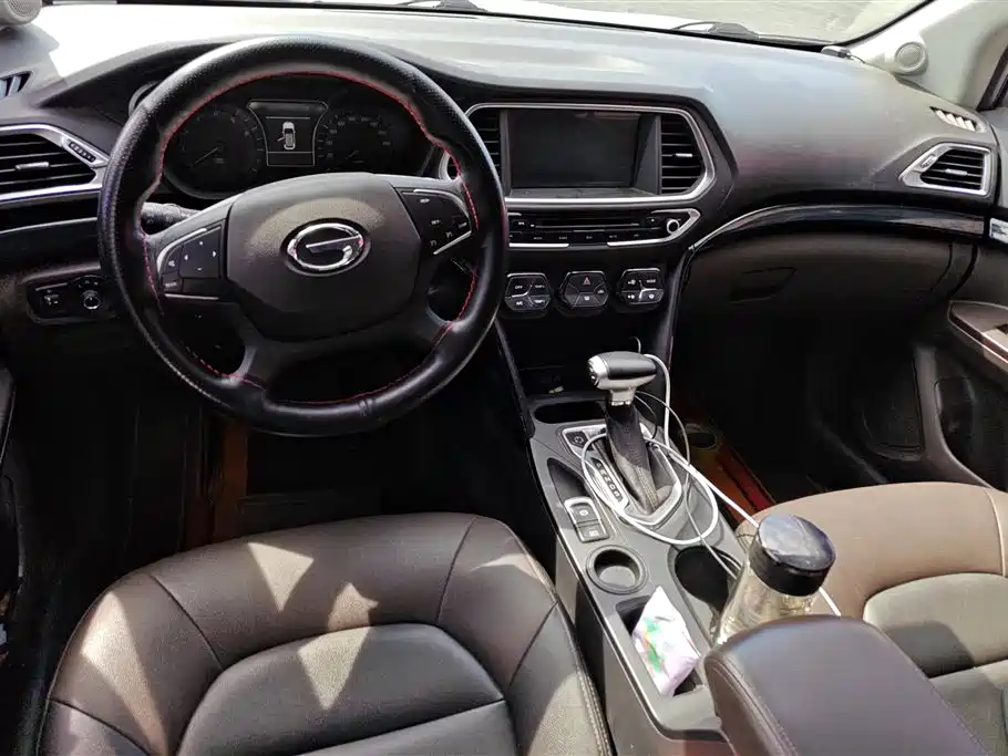 GAC Trumpchi Trumpchi GS4 2016 235T G-DCT Elite Edition фото 12