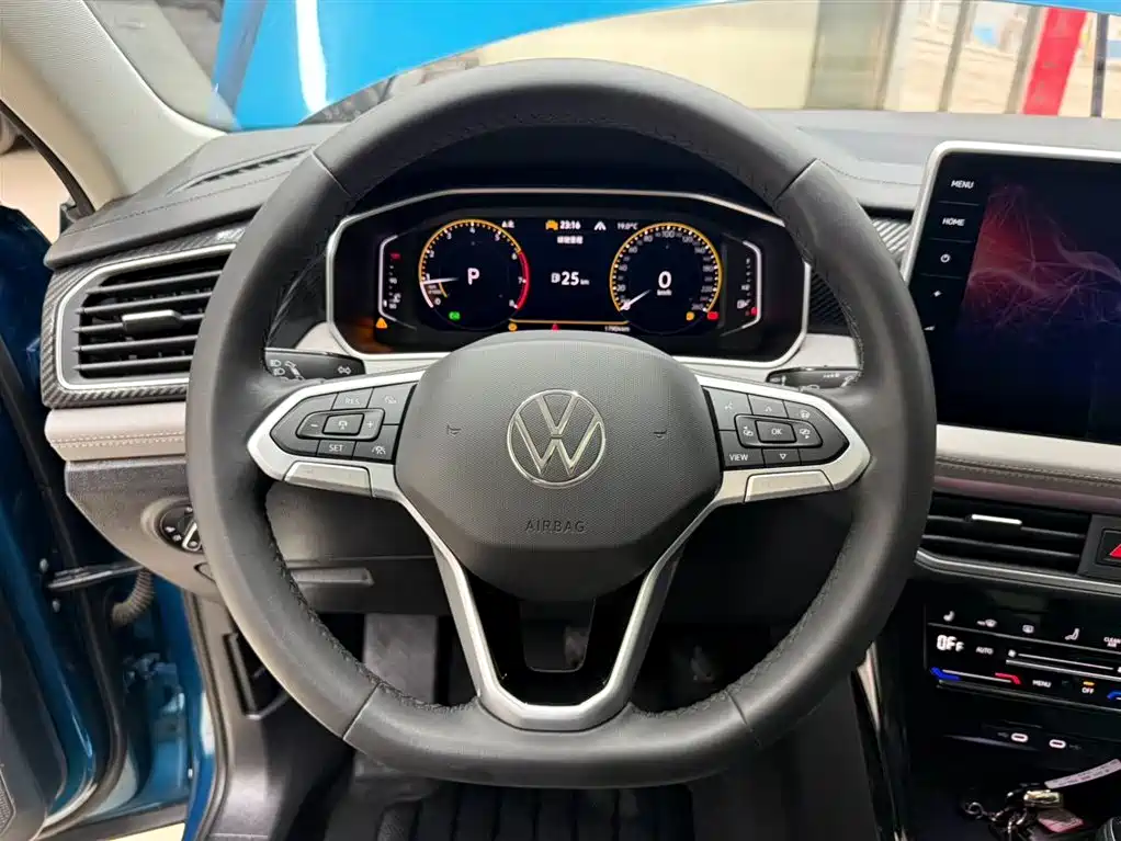 Volkswagen Tayron 2023 280TSI 2WD Luxury Plus Advanced Edition фото 7