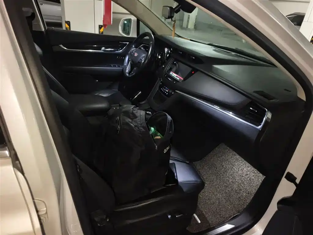 Cadillac XT5 2018 25T Luxury фото 21