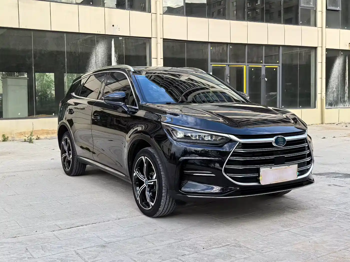 BYD Tang New Energy 2021 DM-i 112KM Honor фото 3