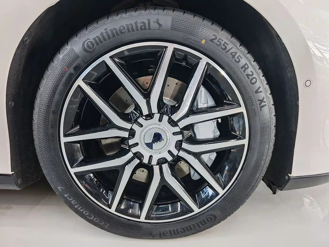 Denza Z9 2024 Model 1100km AWD Max Edition фото 21