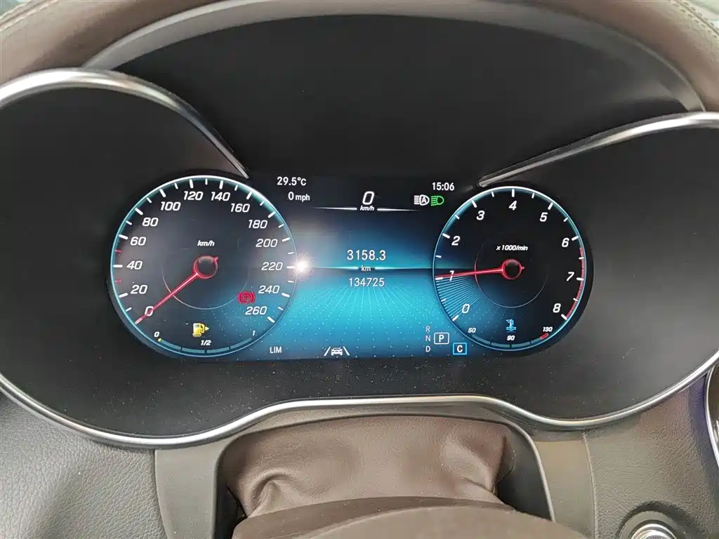 Mercedes-Benz GLC 2020 GLC 300 L 4MATIC Luxury фото 7