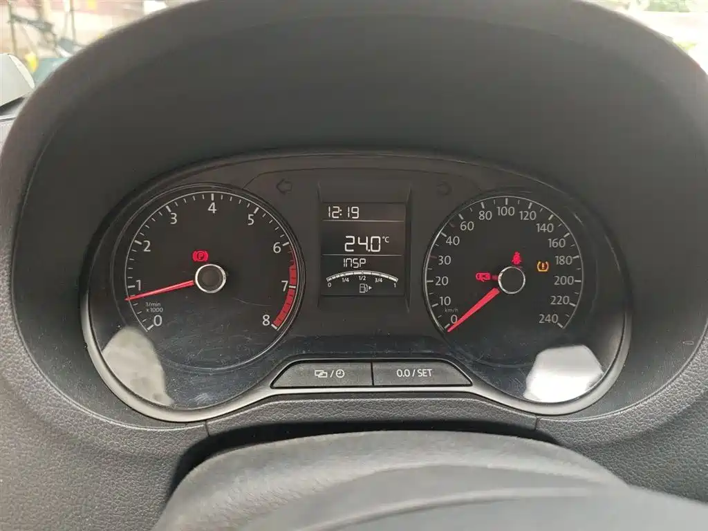 Volkswagen Polo 2018 1.5L Manual Safe Drive фото 7