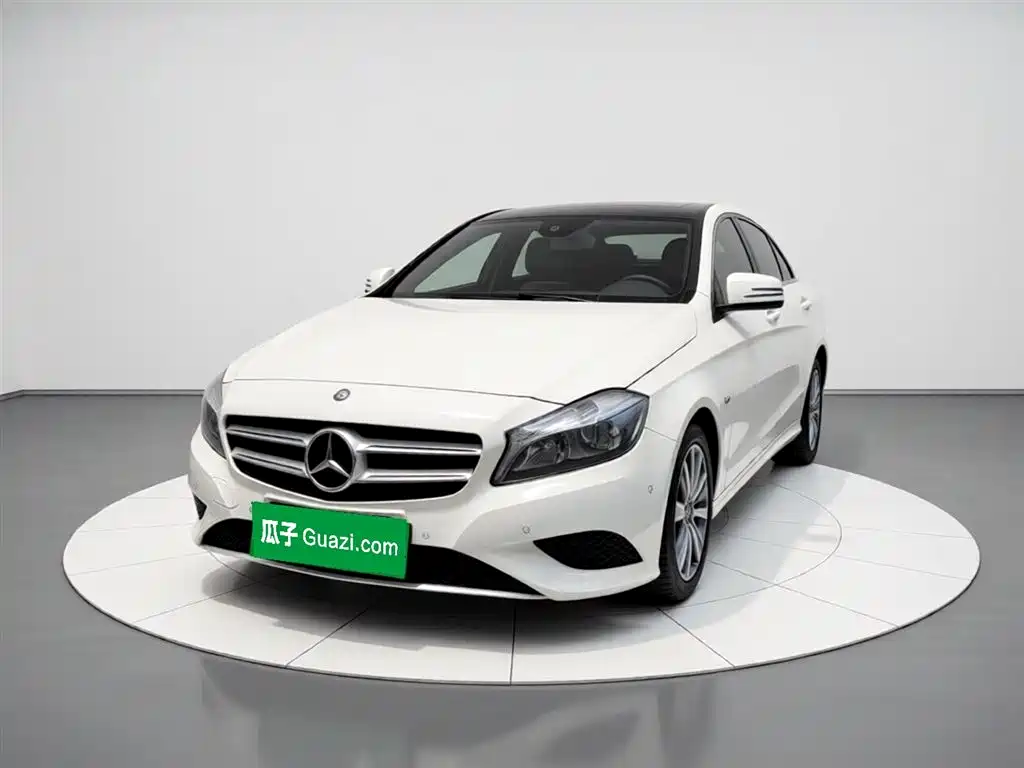Mercedes-Benz A-Class (Import) 2013 A 180 Fashion