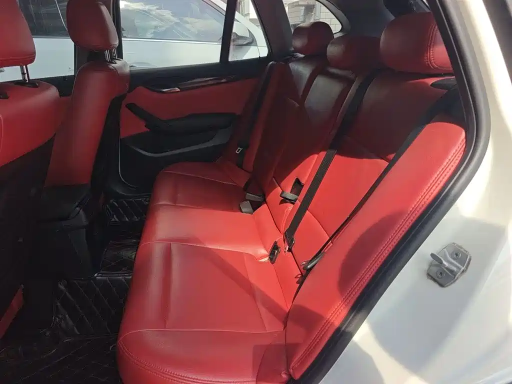 BMW X1 2015 Model sDrive18i Fashion Advanced Edition фото 18