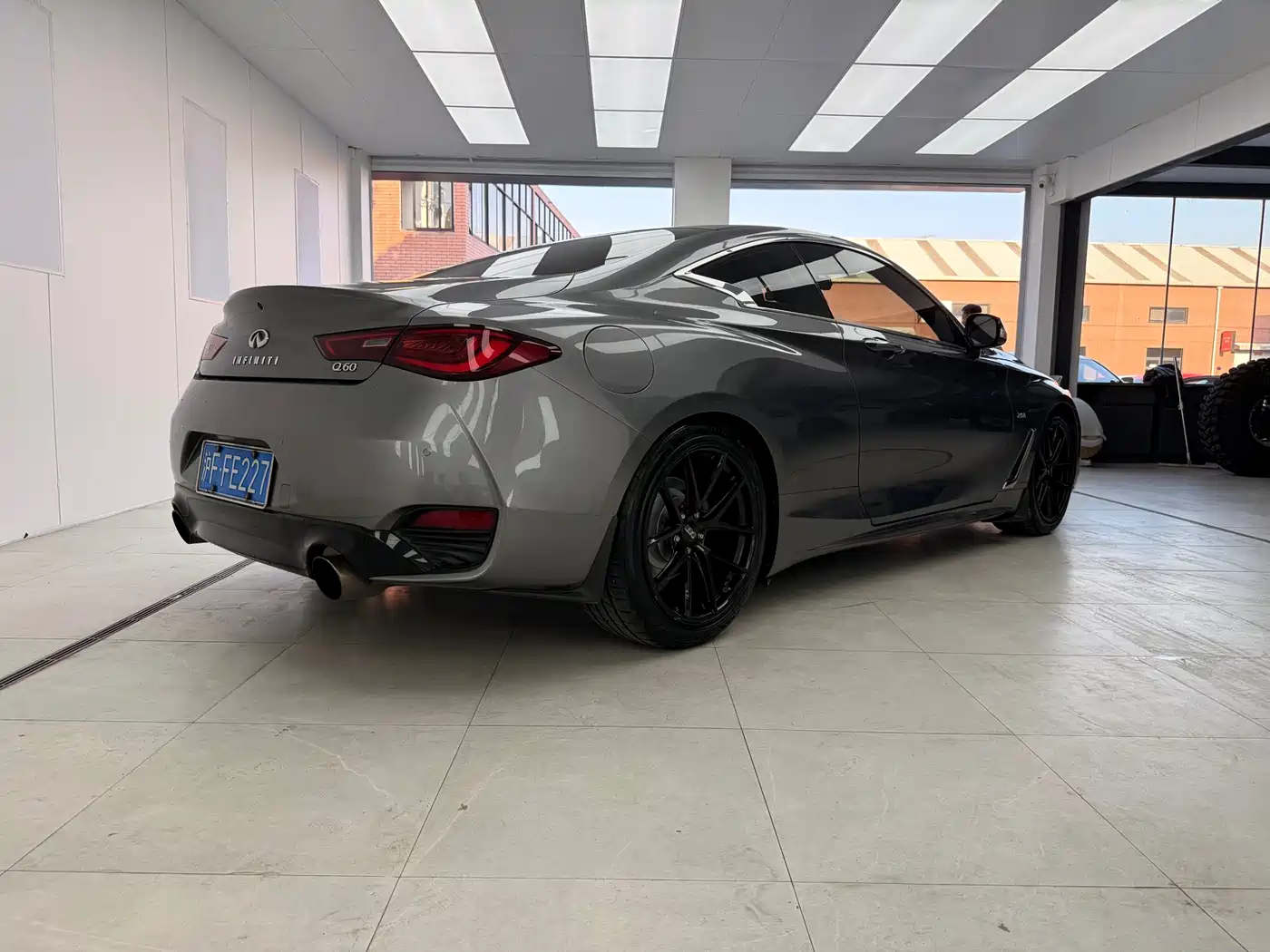 Infiniti Q60 2019 2.0T Luxury Edition фото 5