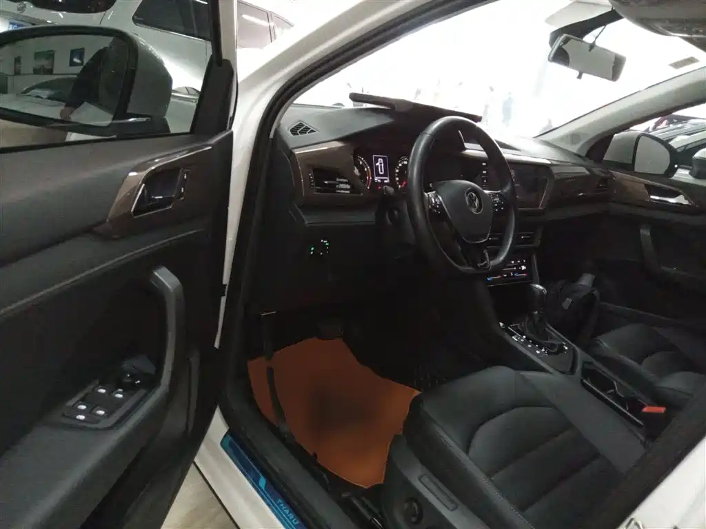 Volkswagen Tharu 2021 280TSI 2WD Luxury Plus фото 12