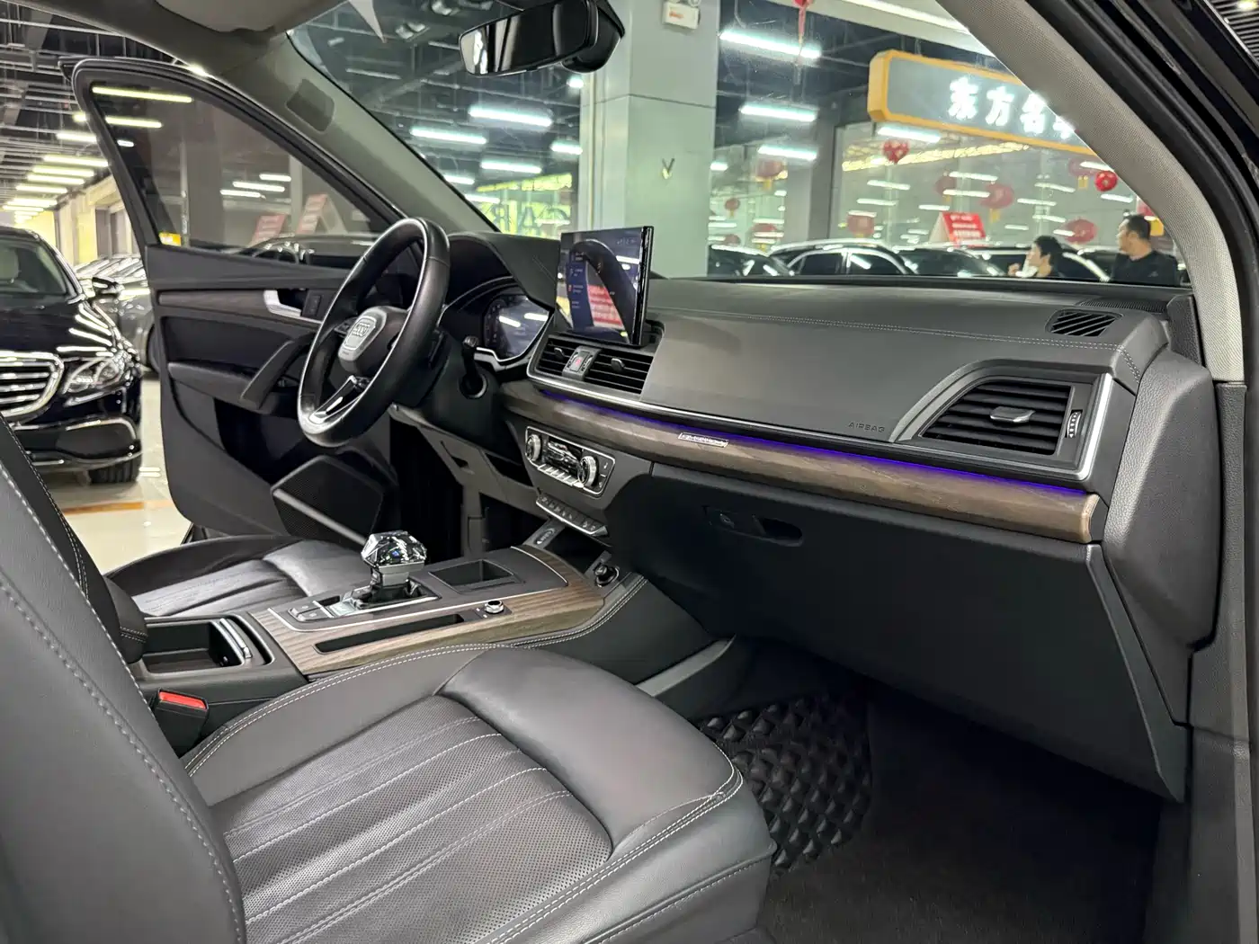 Audi Q5L 2022 40T Luxury Elegance фото 17