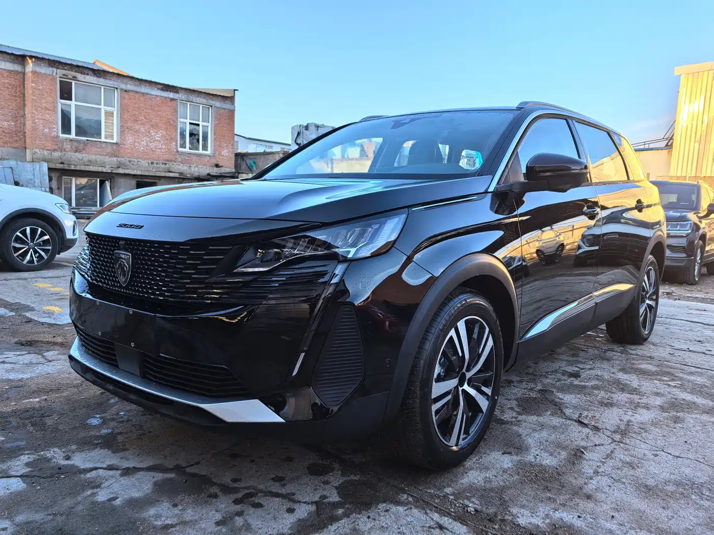 PEUGEOT 5008