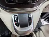 Фото 22 - Mercedes-Benz V-Class