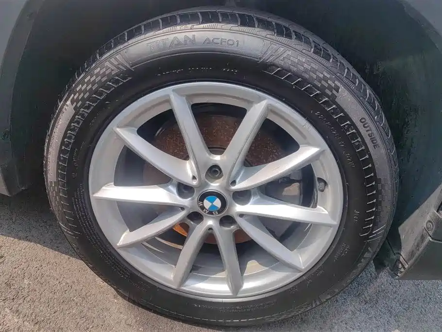 BMW X1 2019 sDrive18Li Fashion Model фото 6
