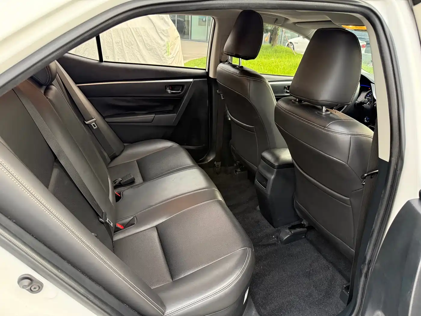 Toyota Corolla Twin Engine E+ 2022 2020 1.8L E-CVT Comfort Edition
