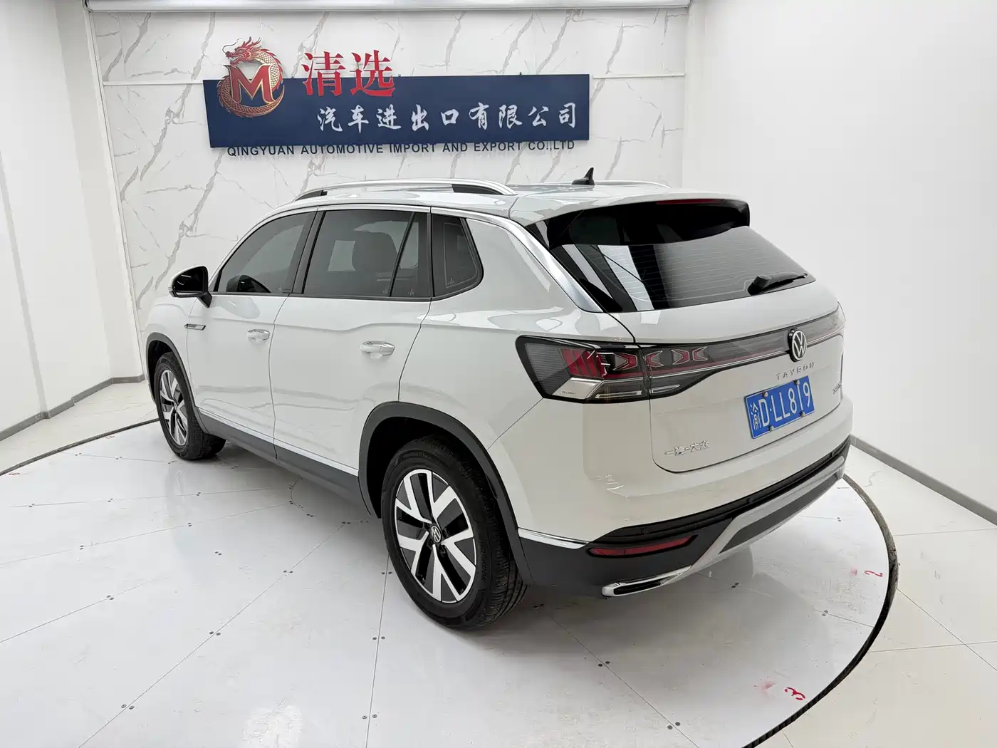 Volkswagen Tayron 2023 280TSI 2WD Luxury Plus Advanced Edition фото 3
