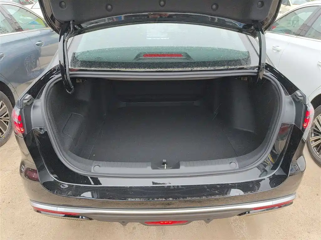 Geely Galaxy Galaxy Stellar 6 2025 60km Voyager Edition фото 19