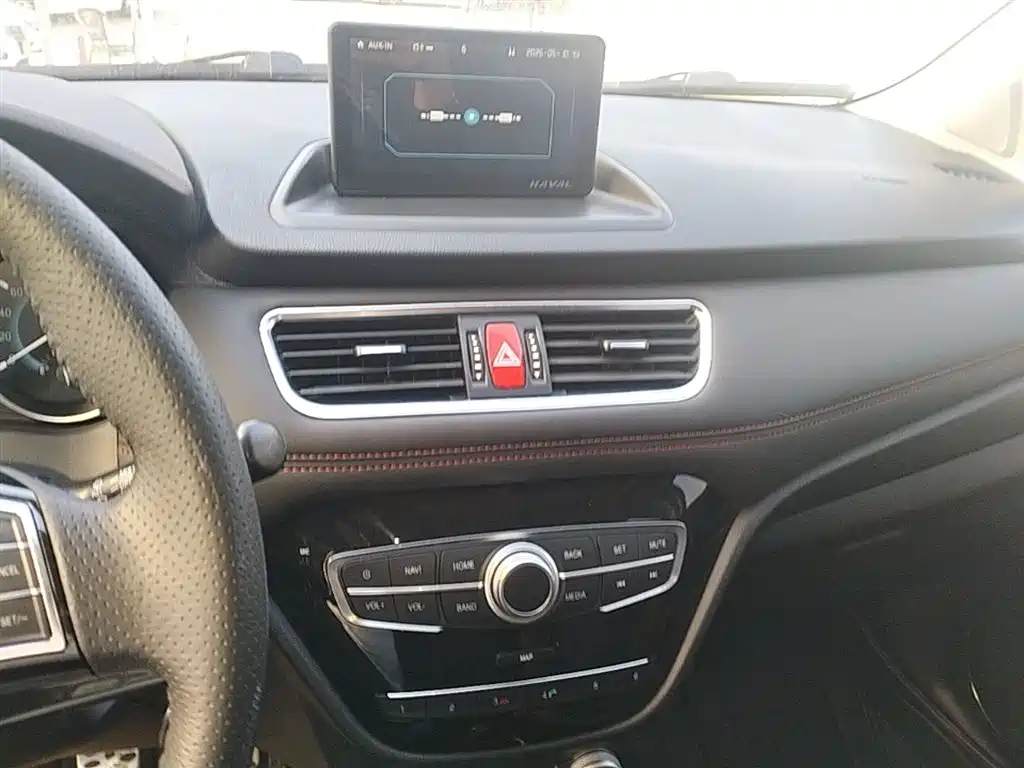 Haval H1 2016 Facelift Blue Label 1.5L Manual Luxury фото 13