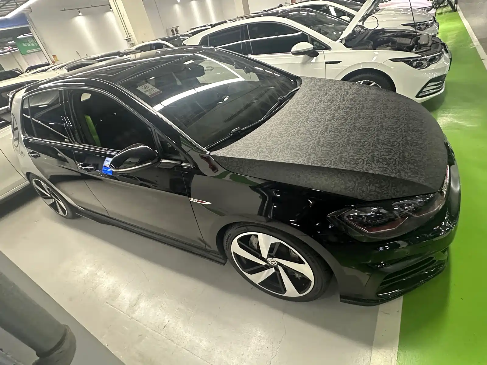 صورة 3 - Volkswagen Golf GTI