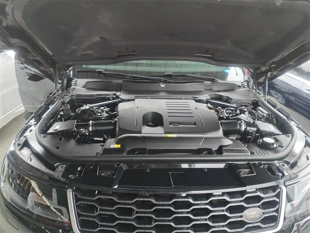 Land Rover Range Rover Sport 2021 3.0 L6 SE фото 20