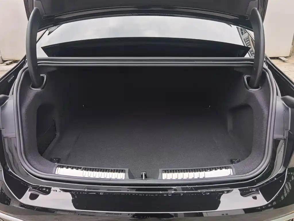 Audi A6L 2026 2026 Model 2.0T High Power Sport Edition