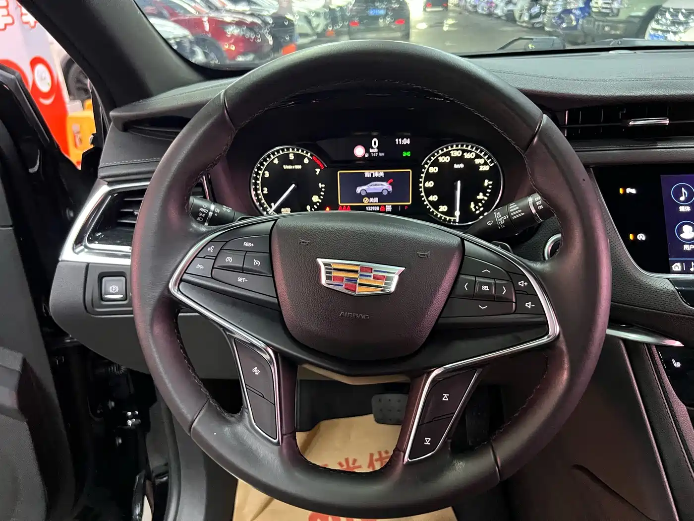 Фото 13 - Cadillac XT5