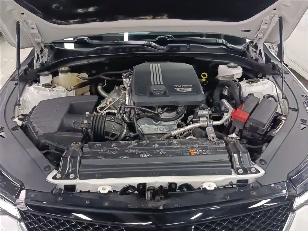 CADILLAC CT4