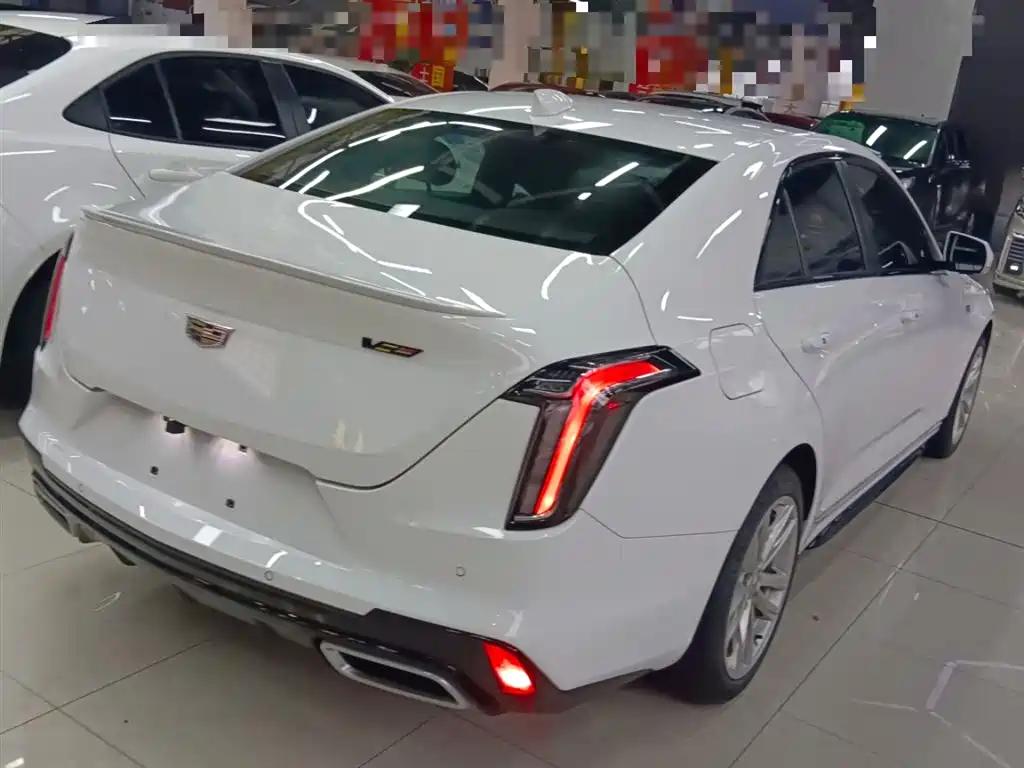 CADILLAC CT4