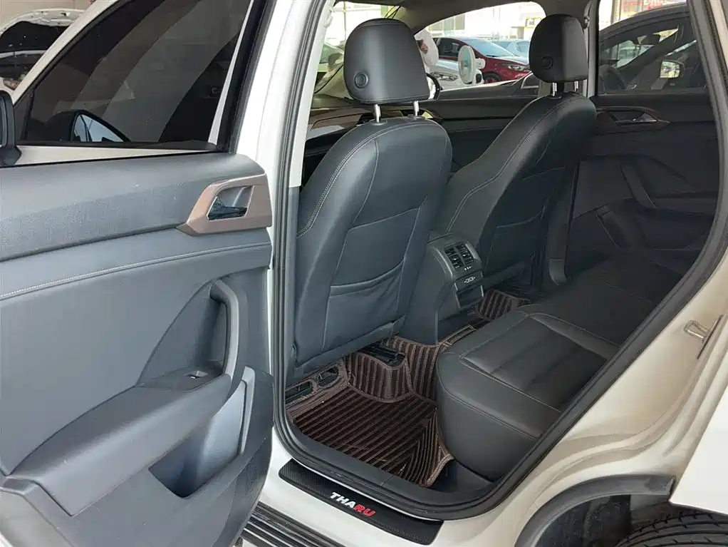 Volkswagen Tharu 2019 280TSI 2WD Comfort Edition China VI фото 10