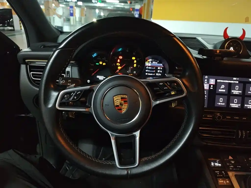 Porsche Macan 2020 Macan 2.0T фото 11