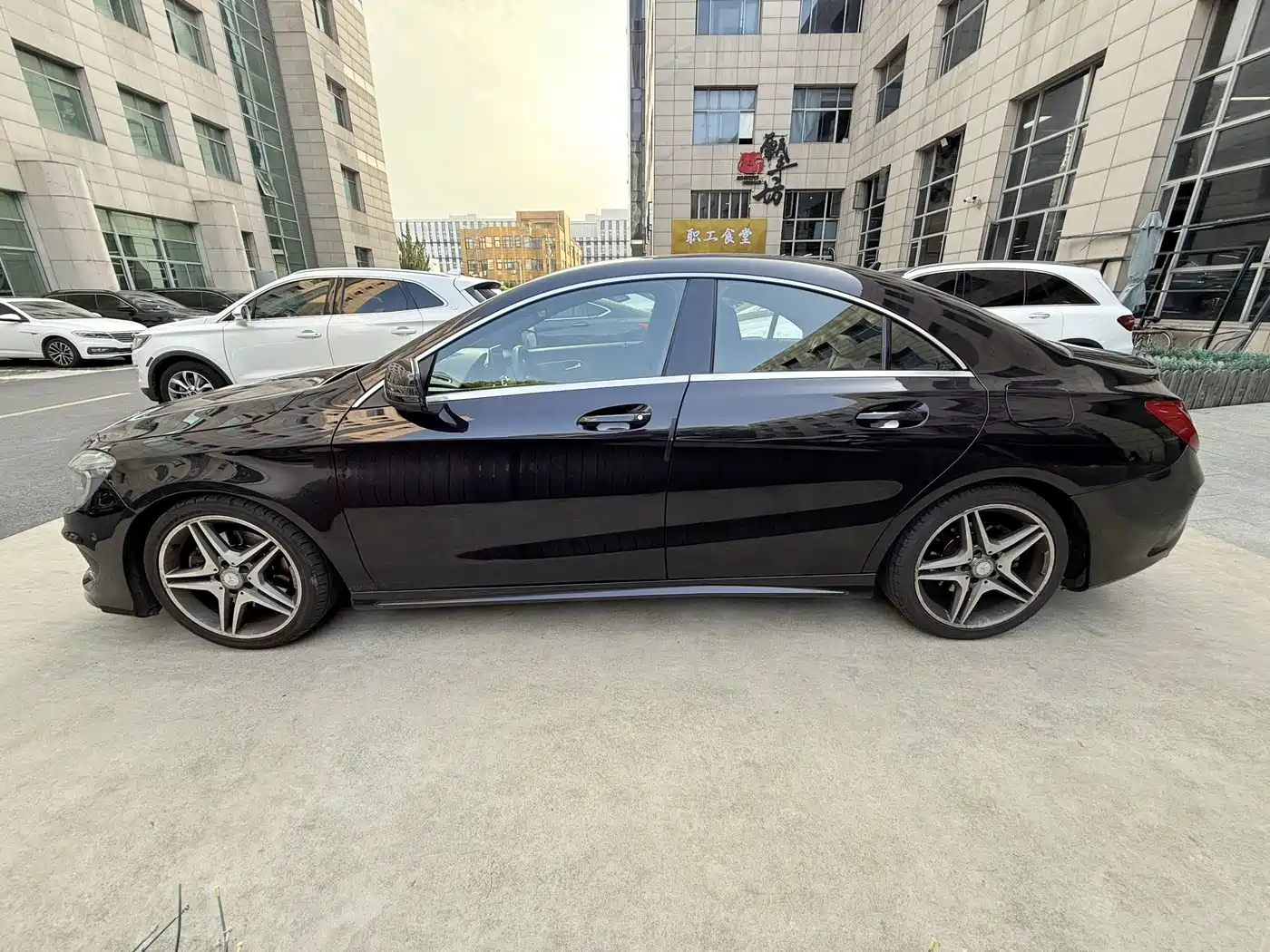 Mercedes-Benz CLA (Import) 2015 CLA 220 4MATIC фото 3