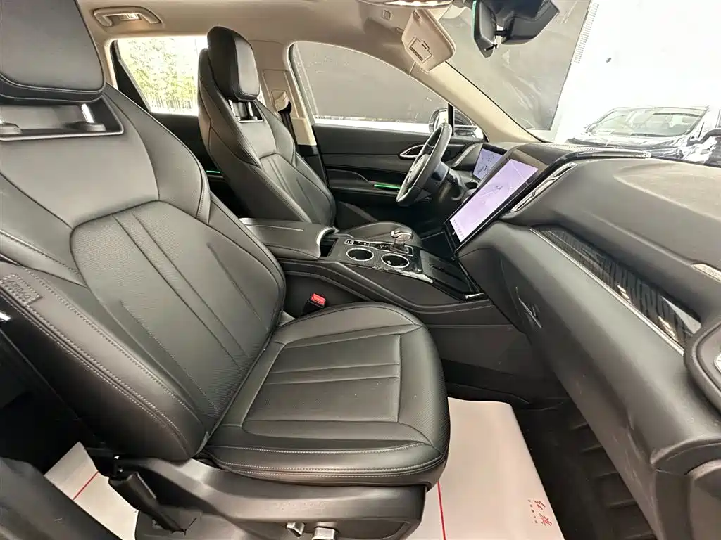 Hongqi HS3 PHEV 2025 2025 PHEV 117km Power PLUS Edition