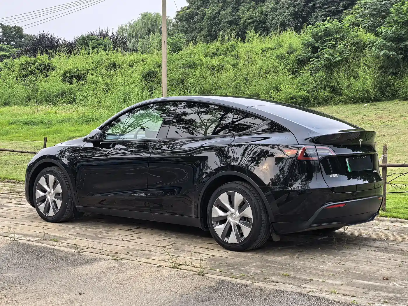 Фото 3 - Tesla Model Y
