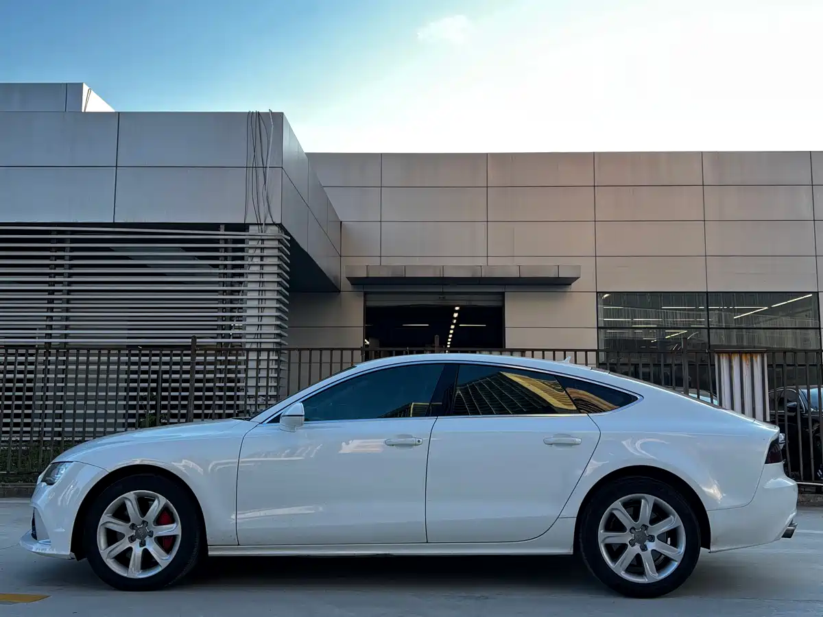 Audi A7 2013 50 TFSI quattro Luxury фото 4