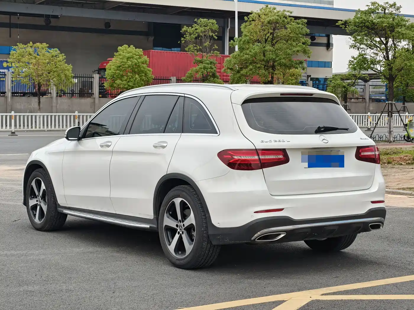 Mercedes-Benz GLC 2019 GLC 260 L 4MATIC Luxury фото 14