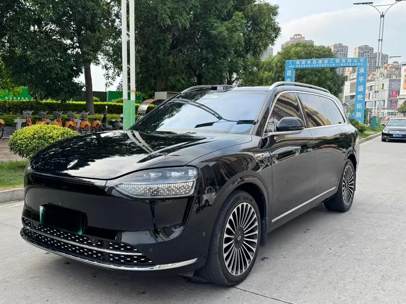 AITO Wenjie AITO M9 2024 Range Extender Ultra 52kWh 6-seater фото 2