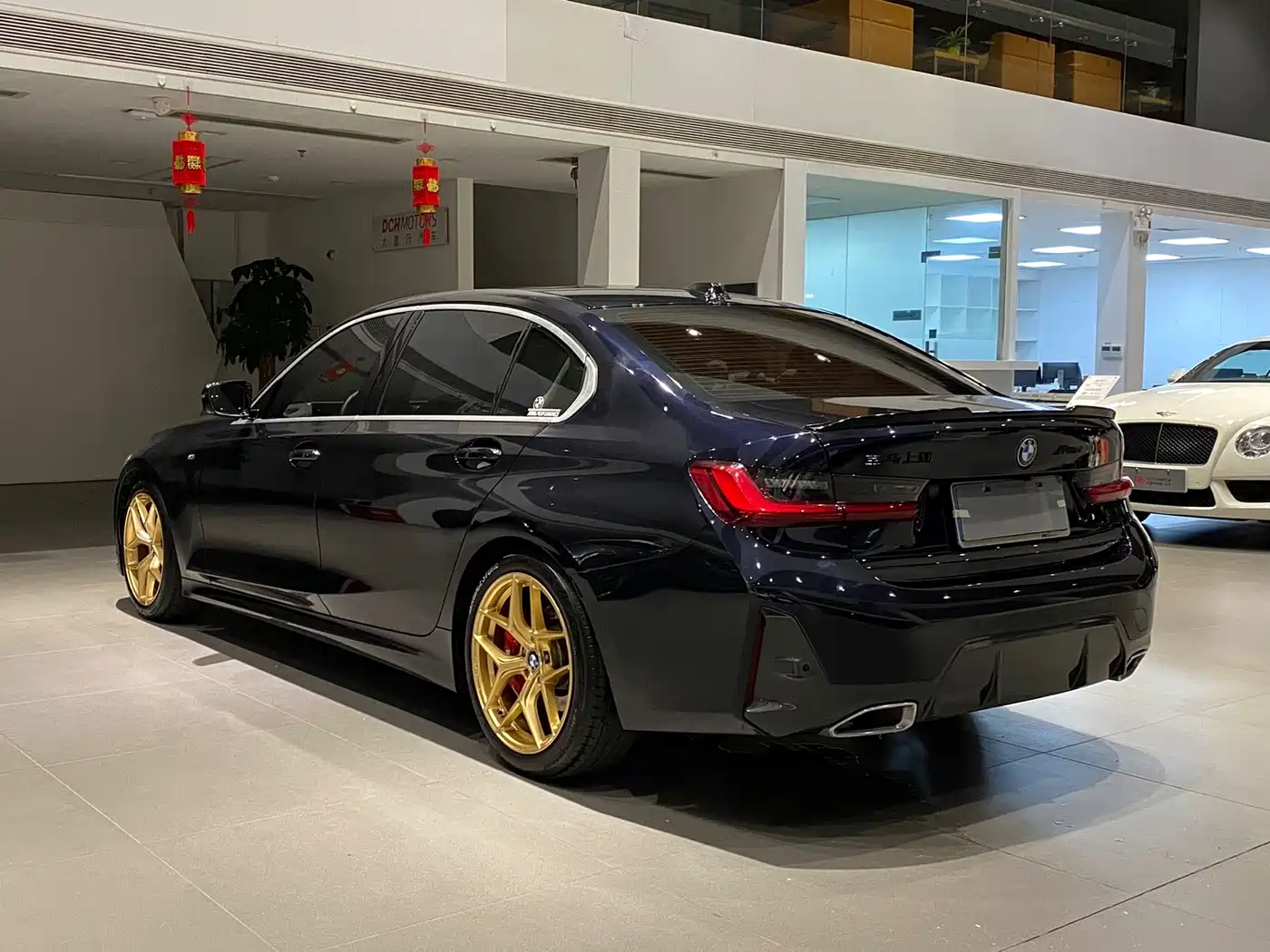 BMW 3 Series 2023 320Li M Sport Package фото 6